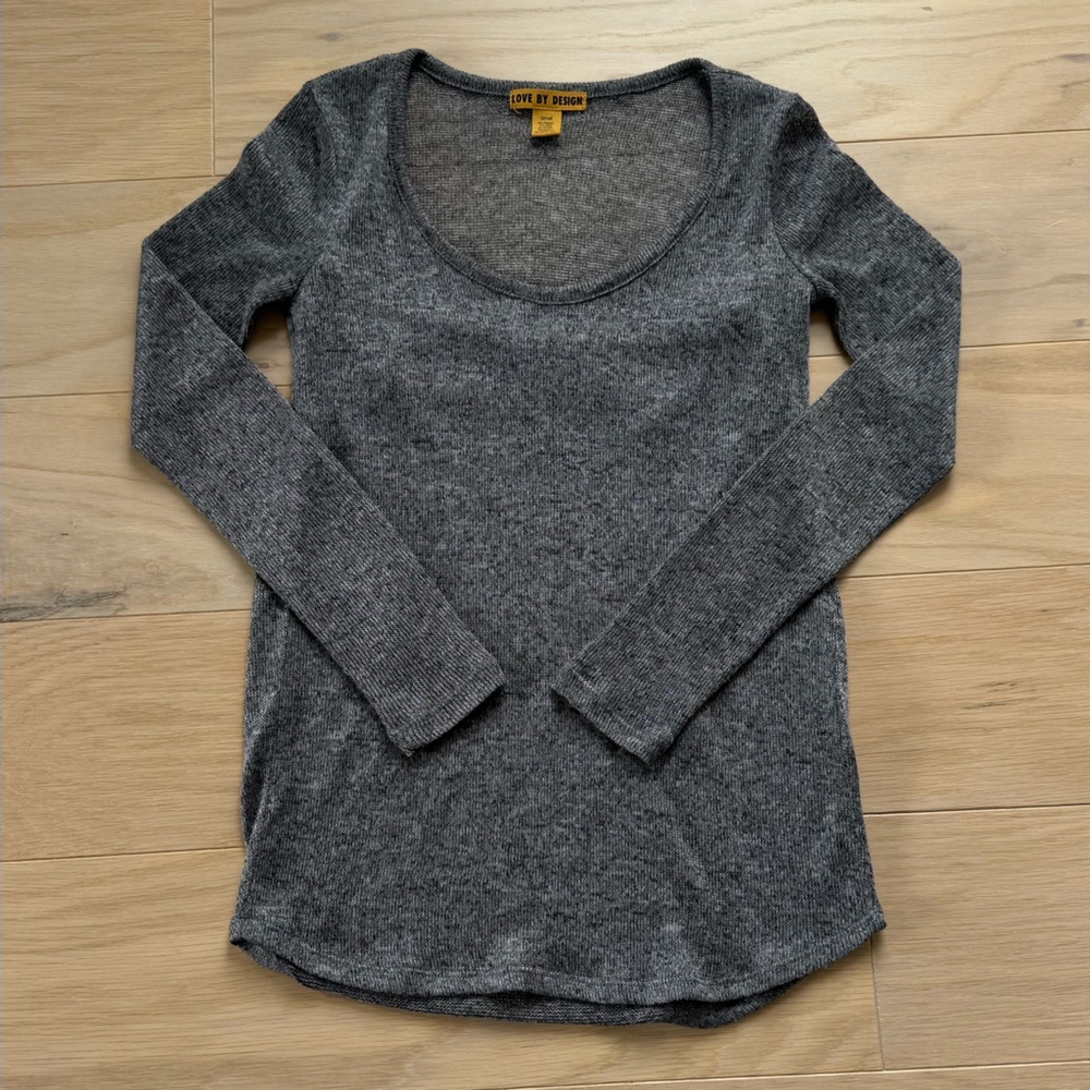 Love by Design women’s long sleeve gray top size Small